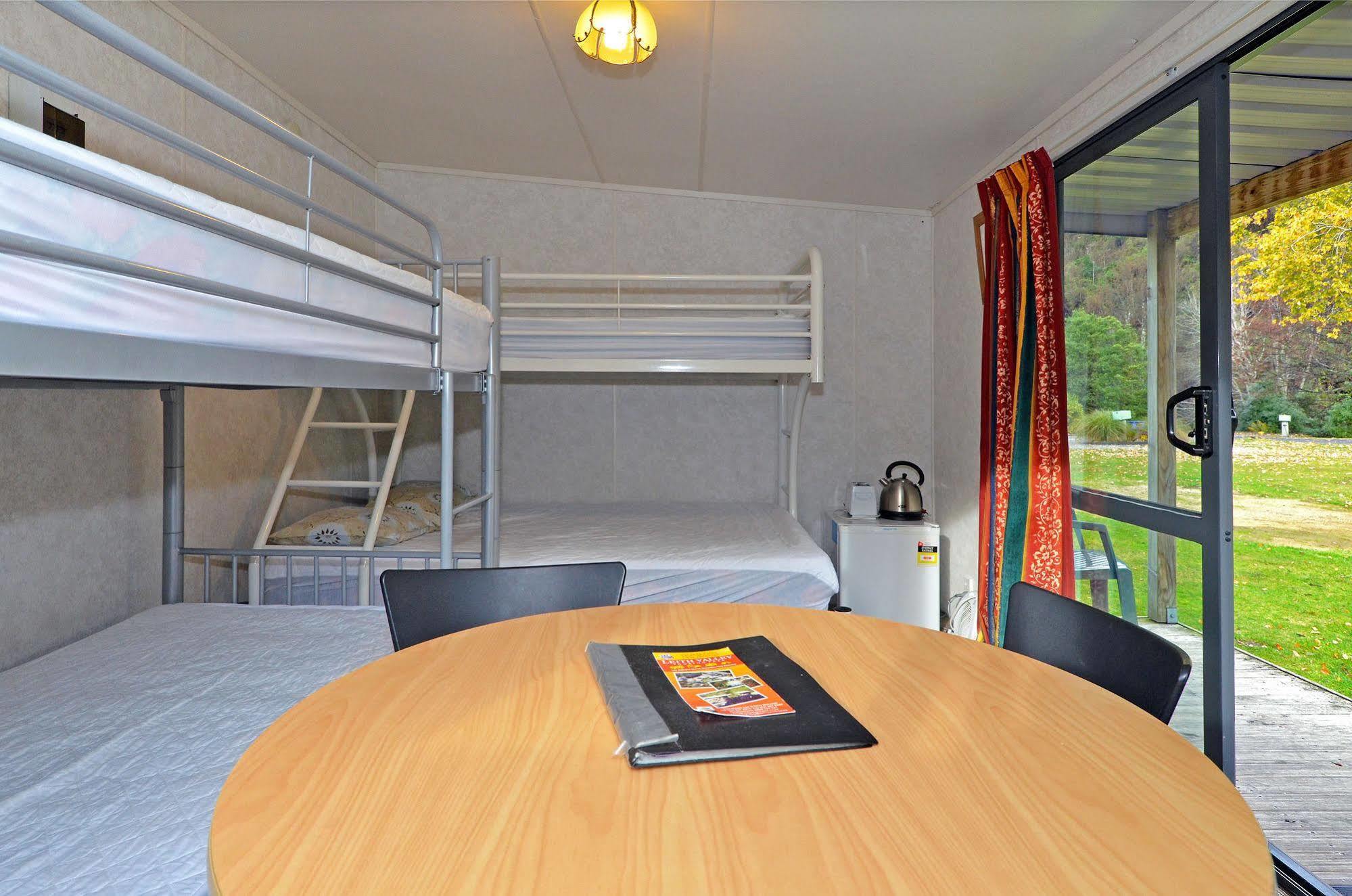 Leith Valley Holiday Park And Motels Dunedin Exterior foto